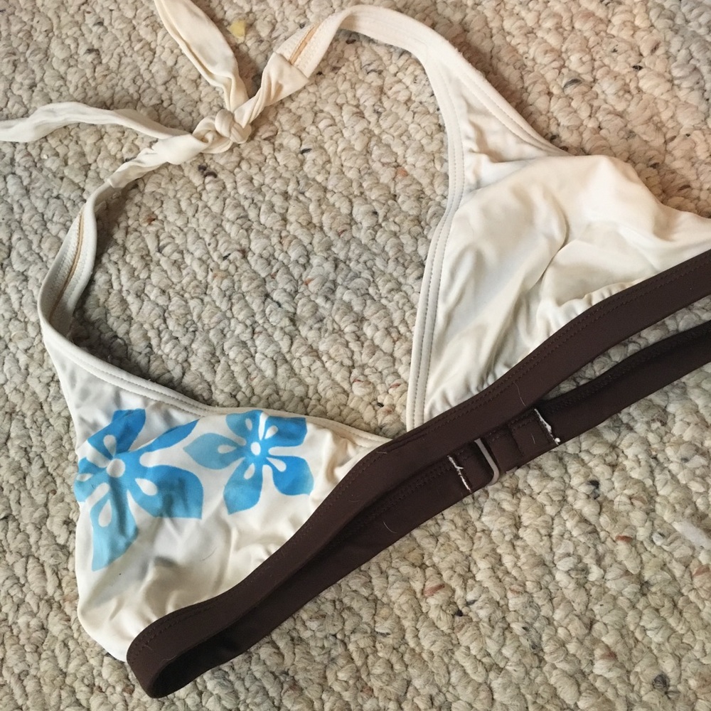used condition roxy bathing suit top